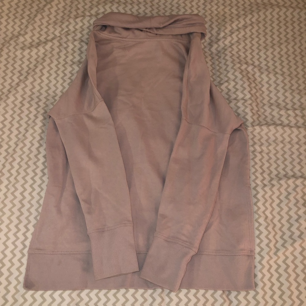 Calvin Klein Sweatshirt - Picture 2 of 4